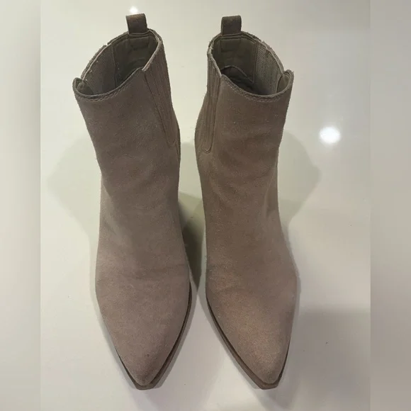 Vince Camuto Tan Ankle Boots - Picture 4 of 4